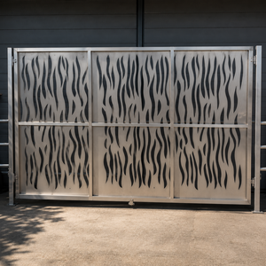 Puerta metálica plateada cortada con láser, con patrón ondulado, pantalla de privacidad de acero inoxidable, puerta corredera para uso exterior en villas, panel de alta resistencia. - Product Image 4