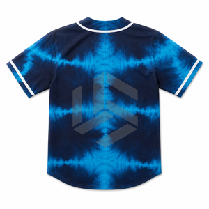 เสื้อเบสบอลผู้ชายไซส์ใหญ่แบบสั่งทำพิเศษ ระบายอากาศได้ดี ติดกระดุม แขนสั้น ซับเหงื่อ ลายไล่สีฟ้าแบบ Tie Dye - Product Image 4