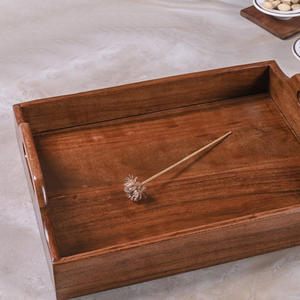 Élégant plateau en bois d'acacia fait à la main avec poignées intégrées Service en bois naturel pour cuisine salle à manger ferme ou usage décoratif - Product Image 2