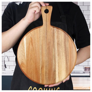 Planche à découper en bois de manguier de qualité supérieure, durable et résistante, idéale pour les cuisines. - Product Image 1
