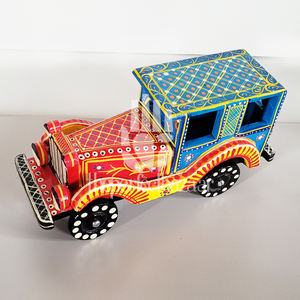 Voiture en bois vintage - Product Image 2