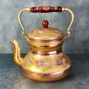 Théière en cuivre gravée à la main avec motif floral, couvercle décoratif, style vintage, pour faire bouillir de l'eau, du thé ou du café - Product Image 2