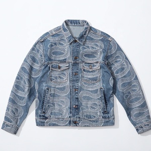 Veste en jean noire pour homme 100% coton, col rabattu, coupe classique, style décontracté hiver, fermeture boutonnée simple, logo sur le devant - Product Image 6