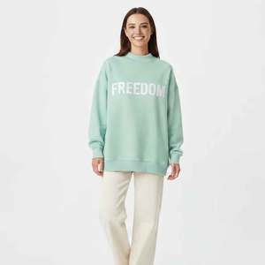 Sweat-shirt surdimensionné pour femme, pull doux et chaud, pull ample à col montant, confortable pour tous les jours - Product Image 1