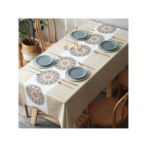 Nappe brodée en coton à bordure bleue naturelle certifiée GOTS Durable 70x120 pouces pour les réunions de famille New Wholesale - Product Image 4