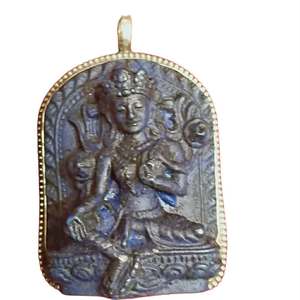 Pendentifs en résine religieuse de la déesse bouddhiste Tara Verte - Product Image 3