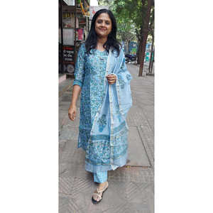 ชุดผ้าฝ้าย Chanderi พิมพ์ลายบล็อกสีเทาสีน้ำเงินพร้อม dupatta - Product Image 2