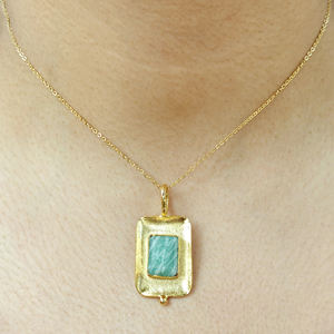 Collier pendentif en amazonite, pierre naturelle, bijoux géométriques modernes, en laiton massif plaqué or 18 carats, avec chaîne en câble. - Product Image 2