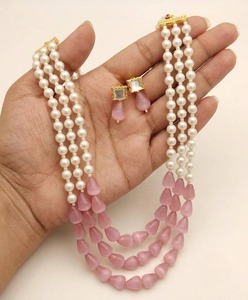 Luxury Vintage 3 Layer White <b>Pearl</b> Strand Necklace with <b>Pink</b> Teardrop Beads Gold Plated Statement Jewelry Set for Women - Product Image 3