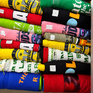 เสื้อยืดเด็กแขนสั้นพิมพ์ลายสีสันสดใส คอกลม ผ้าเจอร์ซีย์ลำลอง ลายตัวอักษร ดีไซน์หลากหลาย เสื้อยืดเด็กฤดูร้อนแบบส่วนเกิน - Product Image 1