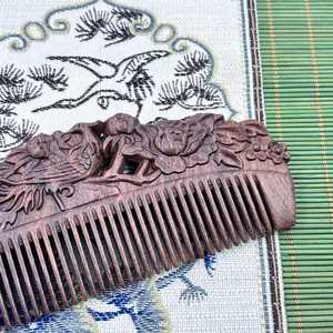 Peine para Barba Clásico de Madera Natural de Calidad, Hecho en India, con Función de Peine para Piojos, para el Cuidado de la Barba y Uso Doméstico - Product Image 3