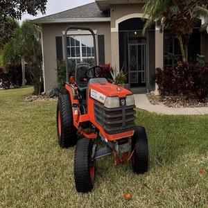 Mini Tractor Kubota B7000 4WD Usado, Potente Máquina Agrícola Compacta de 25HP, Motor Diésel Duradero para Uso en Jardín y Campo - Product Image 3