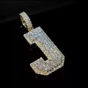 Colgante Personalizado con Inicial, Estilo Hip Hop, Chapado en Plata 925, con Incrustaciones de Diamantes, Pasa el Test de Diamantes, Colgante Brillante para Raperos - Product Image 1