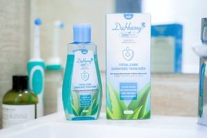 Lavado Íntimo Diario Fresh Yoni, Cuidado Total, Limpiador Íntimo Natural para el Control de Olores, Equilibrio del pH e Higiene Diaria - Product Image 6