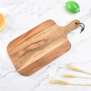 Planche à découper en bois d'acacia naturel, forme irrégulière, écologique, planche à découper en bois pour la viande, le fromage et le pain, pour une utilisation en cuisine - Product Image 6