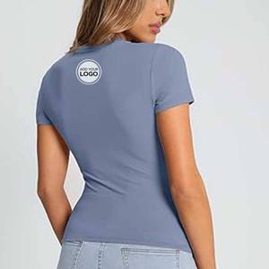 T-shirt court rose pour femme, manches courtes, col rond, coupe ajustée, en jersey de coton, couleur unie, haut décontracté avec espace pour logo - Product Image 4