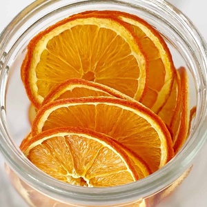 Tranches d'orange séchées naturelles de qualité supérieure pour le thé et les garnitures de cocktails - Vente en gros - Product Image 1