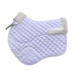 OEM ODM Tapis de selle anglais en cuir pelucheux respirant, faible MOQ, conception personnalisée pour dressage, saut d'obstacles et entraînement équestre - Product Image 1