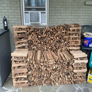 Bois de chauffage de chêne séché en fûts, copeaux de pin de qualité supérieure, exportation mondiale de bois de pin en vrac - Product Image 1