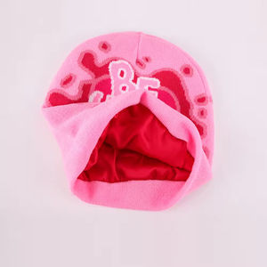 Bonnet court sans revers en tricot avec logo personnalisé et doublure en satin - Product Image 6