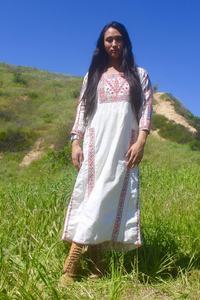 Caftan bédouin antique fait à la main et unique en son genre 100% plus épais tissé à la main coton point de chaîne broderie vers le milieu du siècle - Product Image 3