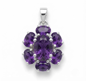 จี้รูปดอกไม้ประดับพลอยอเมทิสต์แท้ 100% สำหรับผู้หญิงจาก Rhaya Jewels ชุบโรเดียมบนเงินสเตอร์ลิง ดีไซน์เรียบง่าย สวยงามตามธรรมชาติ - Product Image 1