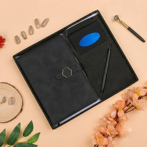 Coffret Cadeau Luxe Aurelux : Carnet Exécutif Noir, Stylo, Porte-Cartes, Étui Rigide avec Boucle en Mousse Double Face et Bouton Antique - Product Image 6