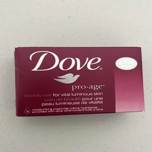 Jabón en Barra Dove Pro Age, Limpiador Suave con Fórmula Hidratante para Piel Madura - Product Image 2