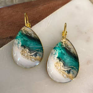 Boucles d'oreilles pour femmes antiques Conception unique d'anneau d'oreille en résine époxy - Product Image 3