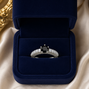 Anillo de Diamante Solitario Negro Auténtico |   Anillo de Compromiso de Oro Blanco de 14K con 0.50TCW para Mujer |   Conjunto de Joyería de Diseño con Detalles Blancos para Regalo - Product Image 1