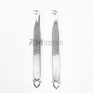 Pinzas para Pestañas RMI Silver Diamond Grip de Acero Inoxidable con Punta Puntiaguda, Marca Personalizada, 100% Personalizables, Precio al por Mayor por Volumen - Product Image 1