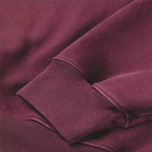 Sweat-shirt bordeaux de qualité supérieure, design ample et tendance, idéal pour un look chic et décontracté et pour la superposition, parfait pour la maison et la salle de sport - Product Image 5
