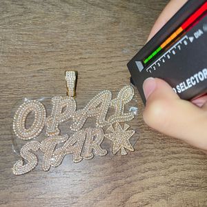 Colgante de Plata 925 con Diamante Cultivado en Laboratorio, Nombre Personalizado, Letras en Estilo Iced Out, Joyería de Lujo para Hombre - Product Image 5
