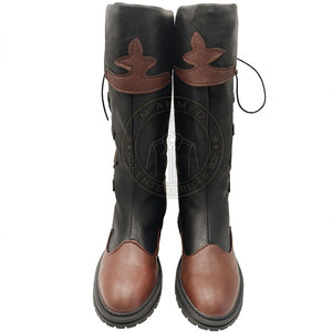 Bottes médiévales en cuir de haute qualité, finition lisse traditionnelle, intérieur doux et design flexible, écologiques et légères - Product Image 2