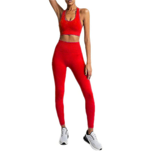 Conjunto de Yoga Colorido: Leggings de Cintura Alta con Efecto Push-Up y Sin Costura Frontal - Product Image 1