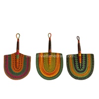 Éventail en jonc de mer tressé à la main au design traditionnel, décoration murale multifonctionnelle pour toutes les occasions, motifs circulaires plantes/fleurs