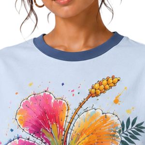 เสื้อยืดโอเวอร์ไซส์สีฟ้าอ่อนสำหรับผู้หญิง พิมพ์ลายดอกชบาสีสันสดใส เสื้อยืดลำลองผ้าฝ้ายสำหรับฤดูร้อน รับผลิตตามแบบ OEM ODM ขายส่ง - Product Image 5