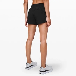 Shorts pour femmes, couleur unie, taille haute, cordon de serrage, tissu tricoté, style sportif, coupe régulière, séchage rapide, avec poches - Product Image 3