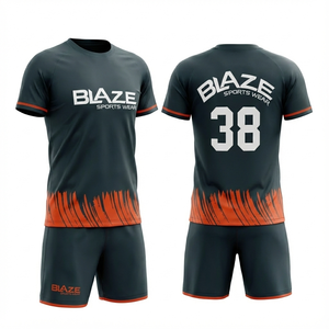 Ensemble de maillot de football pour homme Blaze, col rond, manches courtes, impression sublimée, polyester respirant, coupe athlétique - Product Image 1