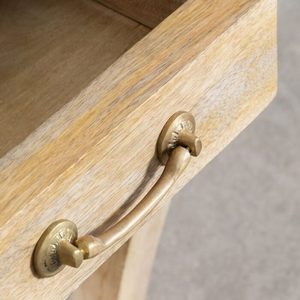 Mesita de Noche Moderna de Madera de Mango con 2 Cajones, Mesa Auxiliar Tallada para Dormitorio - Product Image 2