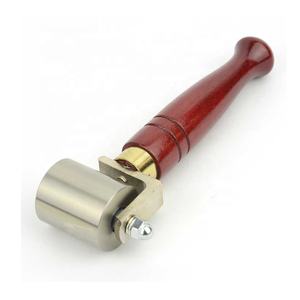 Acero inoxidable con rodillo de madera dura - Product Image 1