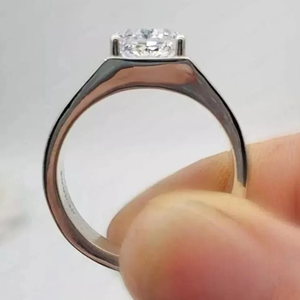 Anillo de Compromiso Vintage para Mujer con Diamante Cultivado en Laboratorio Tishya de 5.00 Quilates, Color E, Corte Radiante |   Chapado en Oro Blanco de 14K |   IGI - Product Image 4
