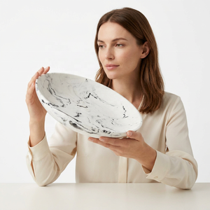 Assiette de service polie en résine écologique, étanche, design moderne et luxueux, pour la maison, l'hôtel, le restaurant, les fêtes, les mariages - Faite à la main - Product Image 1