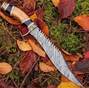 Couteau Bowie artisanal en acier Damas avec manche en bois et Micarta, lame fixe, étui en cuir, couteaux de chasse par A&M EnterPrises - Product Image 4