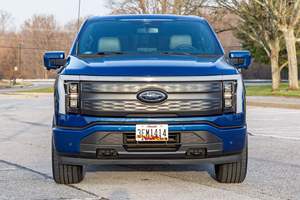 Excellent Ford F-150 Lightning Lariat 2022 DualMotor 4x4 Industriel OEM ODM Garantie 3 Ans Marque Personnalisée - Product Image 2