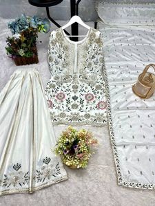 Salwar Kameez en crêpe de soie brodé blanc avec dupatta, tenue traditionnelle indienne et pakistanaise pour mariage, coupe régulière pour femme, longueur au sol - Product Image 2