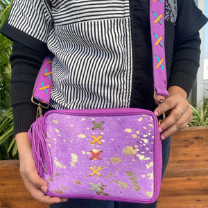 Bolsos de hombro de cuero reciclado metálico dorado para mujer, bolsos de viaje al aire libre a la moda, bolso cruzado con borlas para mujer - Product Image 2