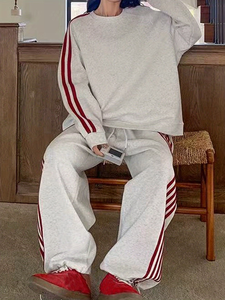 Ensemble de vêtements de sport décontractés et élégants pour femmes, style universitaire d'hiver, coupe régulière, sweat-shirt rayé et pantalon de jogging, ensemble 2 pièces, 100% coton Terry - Product Image 4