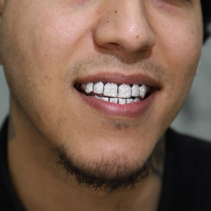 Mejor Precio para Grillz Dentales Personalizados de Plata 925, Joyería Hip Hop con Diamantes de Moissanita para Dientes, Joyería de Plata - Product Image 5