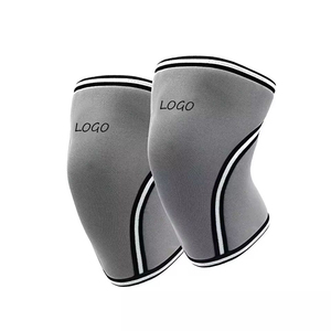 Genouillère élastique noire à motif rayé pour hommes, pour le soutien et la protection - Product Image 2